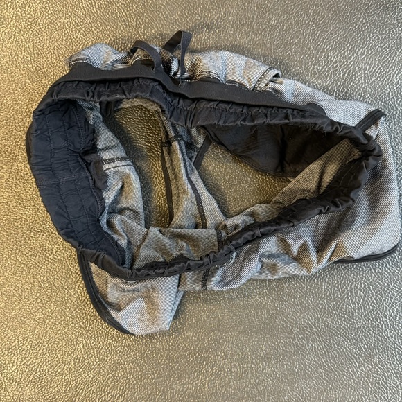 Lululemon Size 8 Strength and Tone Short Heathered Coal Gray Gym Yoga Shorts - Picture 3 of 3